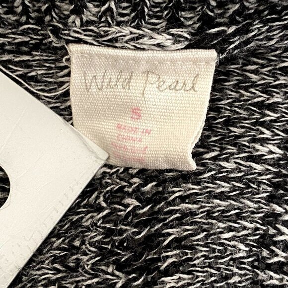 Wild Pearl | Knitted Long Cardigan Sweater | Black & White | Size: Small - Picture 3 of 6